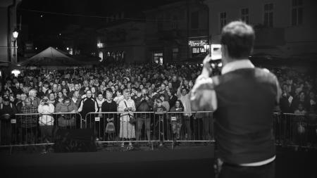 S soncem obsijan drugi festivalski dan 50. Dnevov narodnih noš in oblačilne dediščine v Kamniku (50)